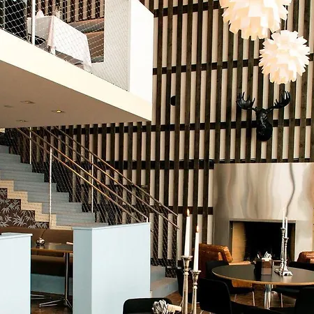 Lofoten Suitehotel Отель 4*