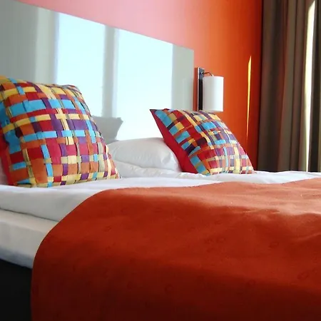 Lofoten Suitehotel 4* Свольвер