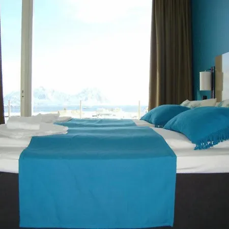 Lofoten Suitehotel Отель 4*