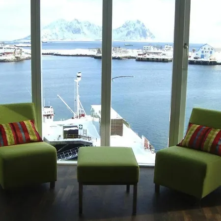 Отель Lofoten Suitehotel 4*