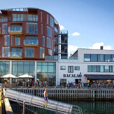 Отель Lofoten Suitehotel 4*