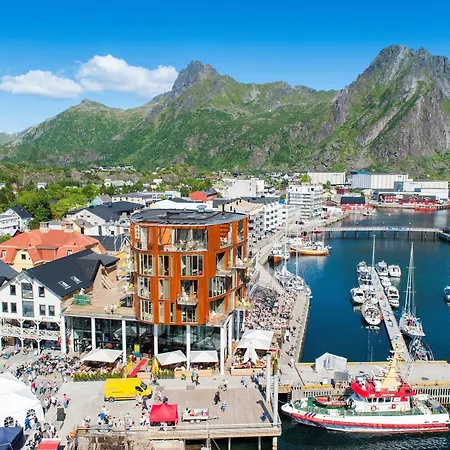Отель Lofoten Suitehotel 4*